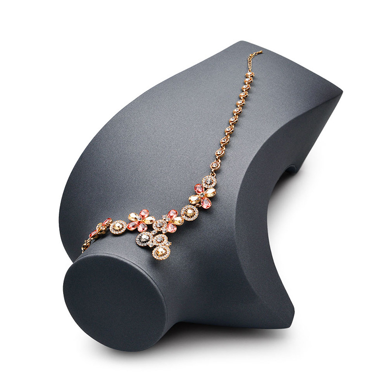 High-end display jewelry pieces