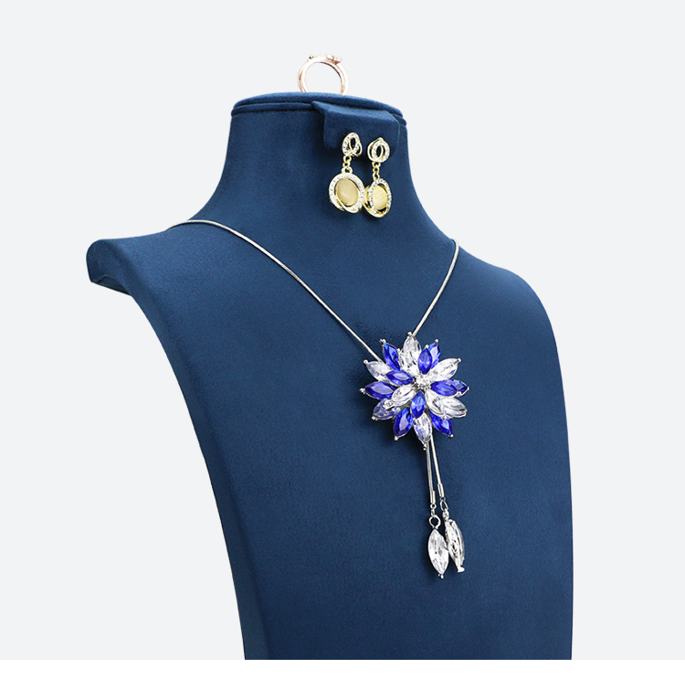 Earrings, pendants, necklaces, watches, bracelets, cosmetics storage