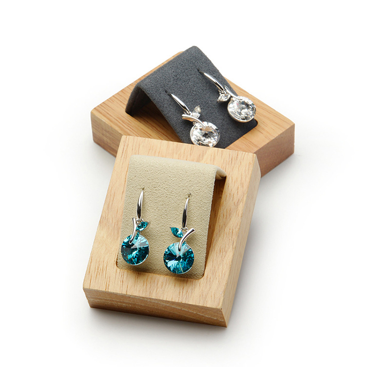 High-end display jewelry pieces
