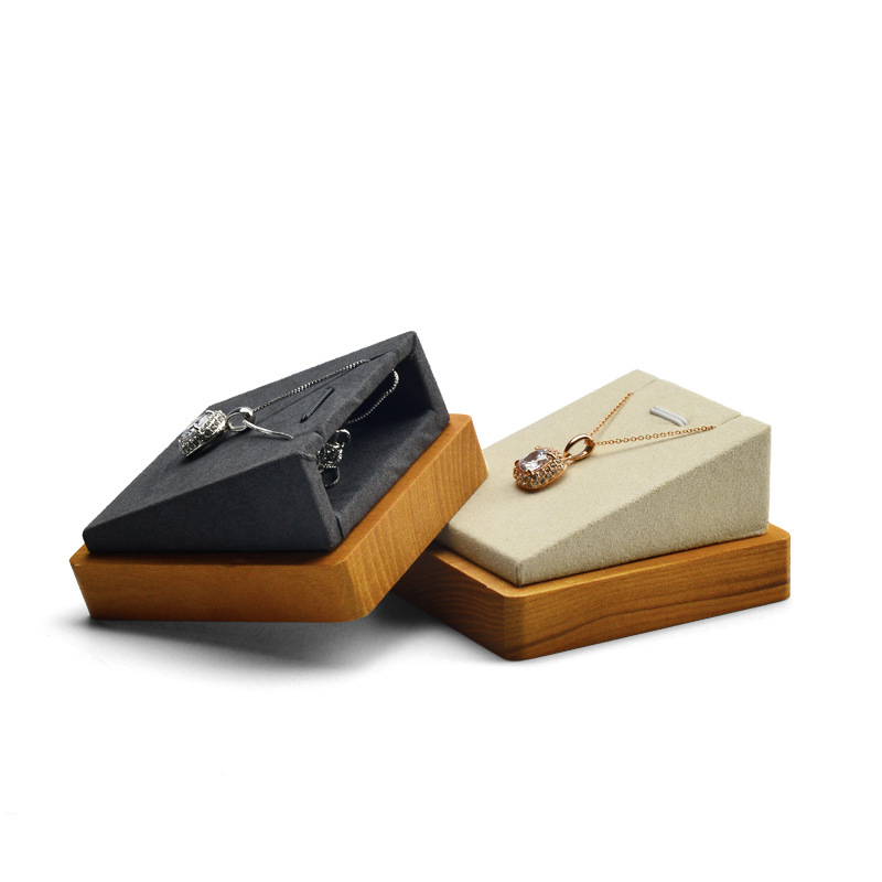 High-end display jewelry pieces