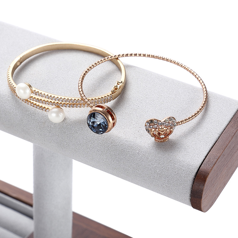 High-end display jewelry pieces