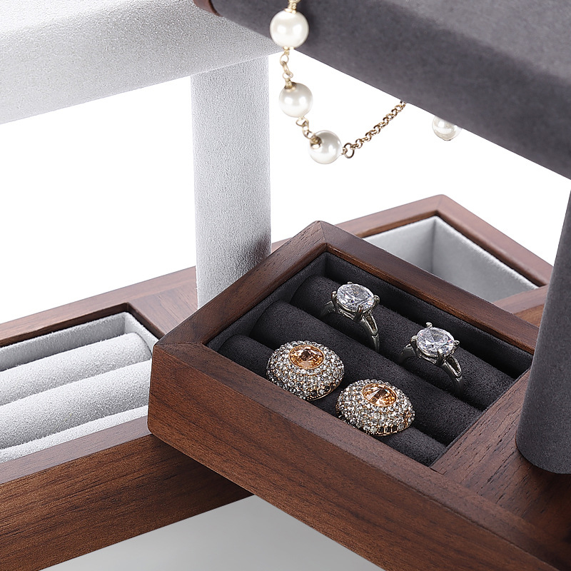 High-end display jewelry pieces