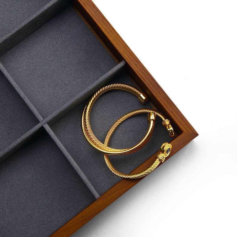 High-end display jewelry pieces