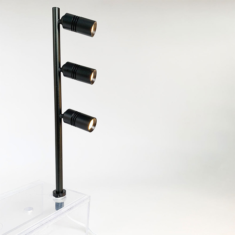 LED light / color temperature 2700-6000k